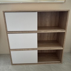 LOWYA収納棚　扉付きキャビネットの画像