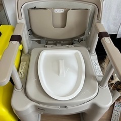 ポータブルトイレ　ラフィーネ　新品未使用の画像