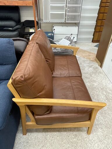 ?高級感ある2Pソファ ✨定価￥79,990✨ 本革使用!! ブラウンカラー 木製フレーム?938
