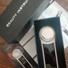 美顔器　（温冷美顔器）半額以下値下げしました