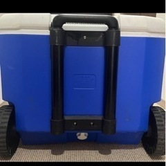 コールマンキャスター付きクーラーボックス56ℓの画像