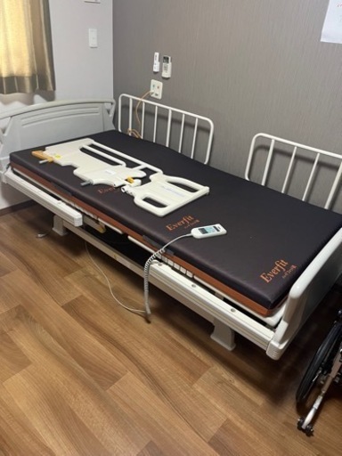 パラマウント  介護ベッド 3モーター 気になる汚れ傷ありません