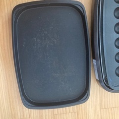 【只今値下げ中】
ホットプレート　3枚プレートの画像