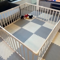 ベビーサークルの画像