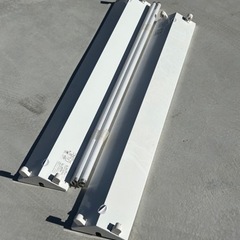 蛍光灯照明器具(64W×2本用)の画像