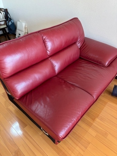 ニトリ赤コーナーソファー定価16万円譲り先探しています