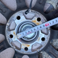 美品【4ヶ月のみ使用】スタッドレスタイヤ（ホイール付き）195/65R15 【ピレリ】の画像