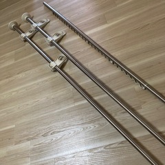 【東京練馬】【無料】壁面突っ張り物干しスタンドと物干し竿セットの画像