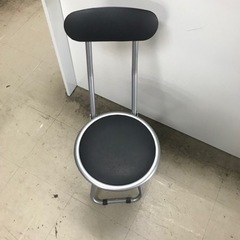取引場所　南観音　O2401-851 背もたれ付き折りたたみスツールの画像