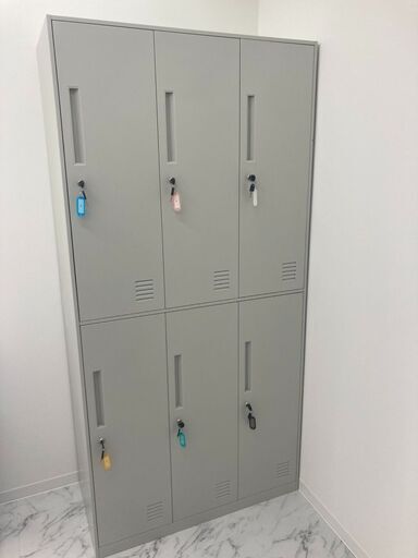 ★6人用ロッカー★