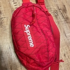 シュプリームのバックの画像