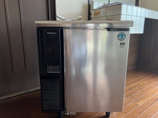 ホシザキ冷蔵庫ホシザキ 業務用テーブル形冷蔵庫 RT-63PTE1 幅630×奥行450×高さ800mm 72L 内装樹脂仕様 空冷式 単相100V ドアポケット付