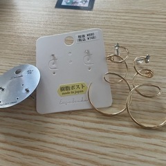 ピアス4点！画像は3点ですが4点あります！