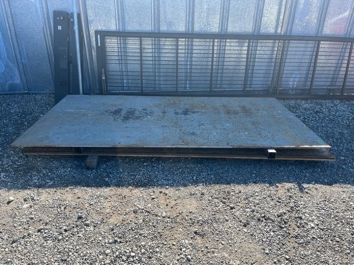 敷鉄板　5×10   19mm