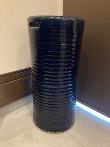 火鉢　濃いネイビー　アンティーク　レトロ