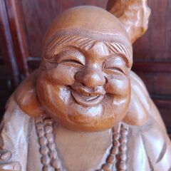 仏像？　木彫りの布袋の画像