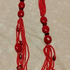 ビーズのネックレス　4本の画像