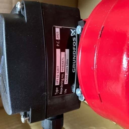 循環ポンプ三相200V