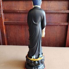 仏像　木彫りの阿弥陀如来立像の画像