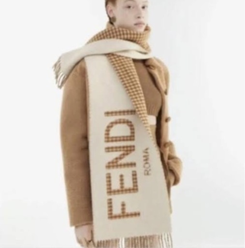 FENDI マフラー