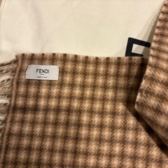 FENDI マフラーの画像