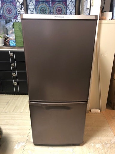 冷蔵庫　2ドア　Panasonic NR-B149W（138L）