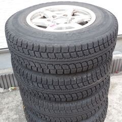 中古スタッドレスタイヤ　グッドイヤー　アイスナビバン　195/80R15　アルミホイール付き