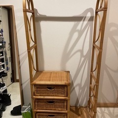 衣類収納　ハンガーラック