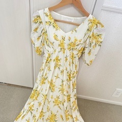 【gelato pique（ジェラートピケ）】 ミモザ柄ワンピース