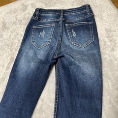 GRLレディースストレッチダメージジーンズ　XSの画像