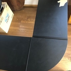 パソコンデスクの画像