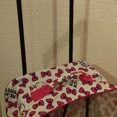 ハローキティ　スーツケースの画像