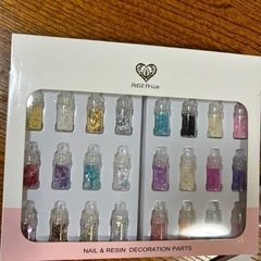 週末値下げ新品　ネイルパーツの画像