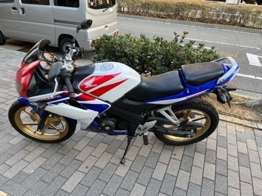 【HONDA CBR125R】　好調　希少　人気カラー　小型ミッション