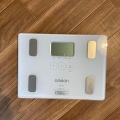 オムロン体重計の画像
