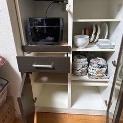 2/5までに取りに来れる方！値下げ！食器棚の画像