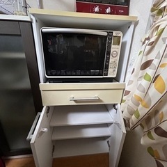 2/5までに取りに来れる方！値下げ！食器棚　レンジボードの画像