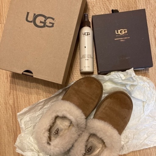 UGG ムートンブーツ　NITA