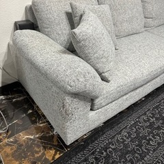 お譲り先決定　洗えるカバーリング MAX6人のBIGサイズ カウチソファーの画像