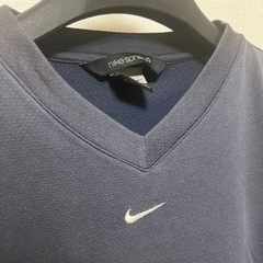 NIKE ナイキ　スポーツ ノースリーブ Vネック Tシャツ　中古品の画像