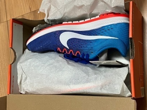 新品！NIKE ランニングシューズ！ウィメンズ24cm！