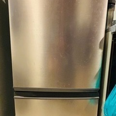 【格安】140Lおしゃれなブロンズカラー冷蔵庫の画像