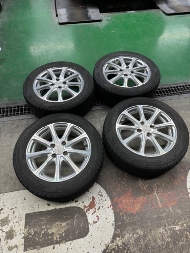 引渡し先決定しました。スタッドレスタイヤ付き　タイヤホイール4本　175 65 R15