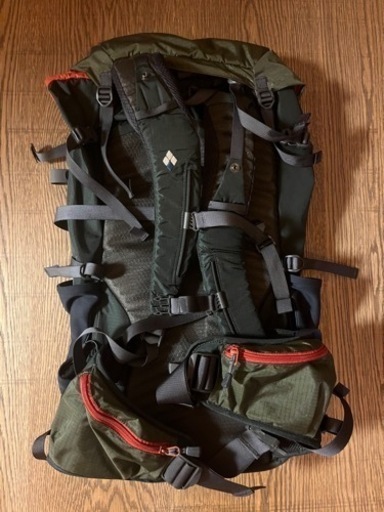 中古美品モンベル　チャチャパック35