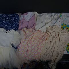 キッズ 洋服  ロンパース 1枚400円 女の子 子供服の画像