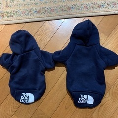 ペット用パーカートレーナー2枚セットの画像