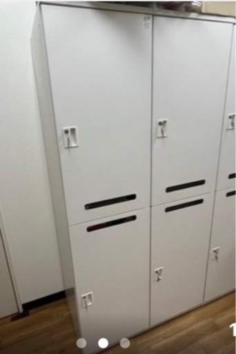 オフィスロッカー