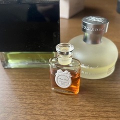 確定済　香水　DIOR バーバリー　GUCCI