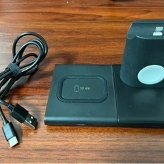 ワイヤレス充電器　3in1　iPhone・Apple Watch・AirPodsの画像