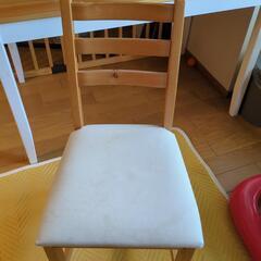 受け渡し者決定　IKEA ダイニングテーブルとイス一脚の画像